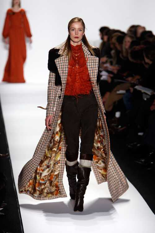 Illustration for article titled Fashion Show